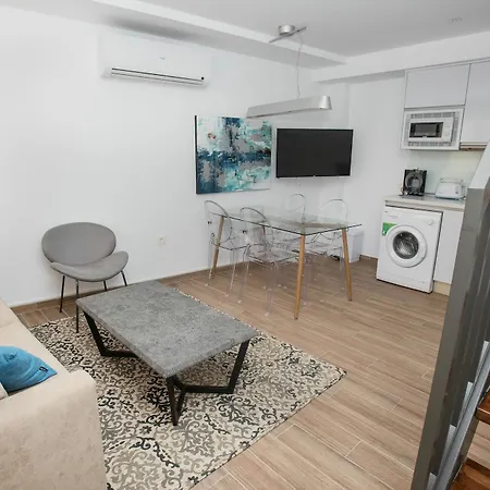 Feelathome Martires Malaga